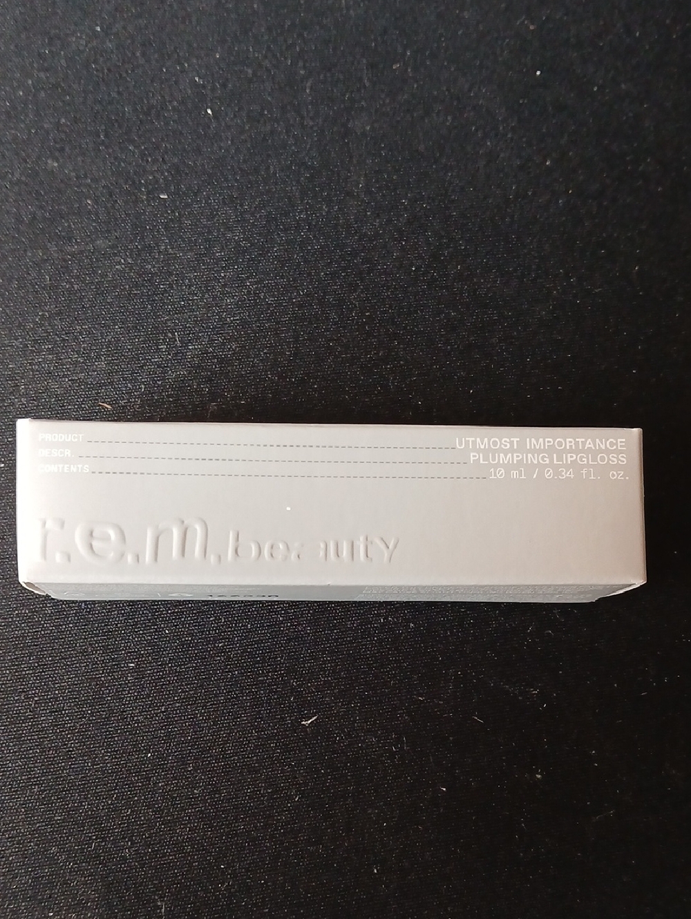 r.e.m. beauty Utmost Importance Plumping Lipgloss - NIB
